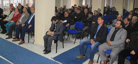 ak-parti-rize-merkez-ilce-baskani-sadettin-turut,-merkez-ilce-baskanligi-seminer-salonunda-koy,-mahalle-ve-belde-baskanlariyla-bir-araya-geldi3.jpg