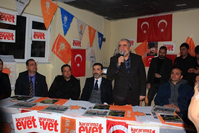 ak-parti-rize-merkez-ilce-baskani-sadettin-turut,-resadiye-mahallesinde-(3).jpg