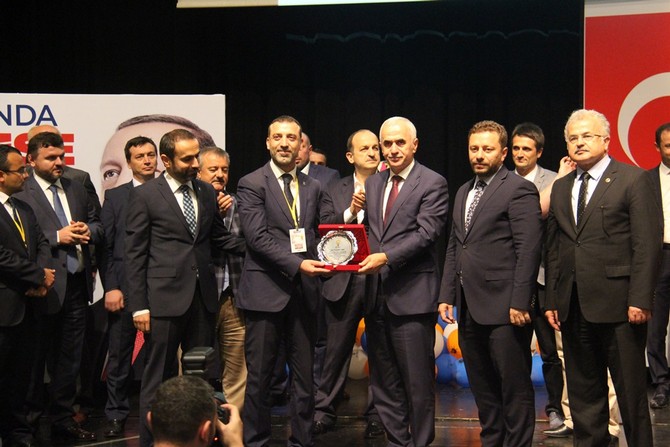 ak-parti-rize-merkez-ilce-baskanligi-6.-olagan-kongresi-(9).jpg