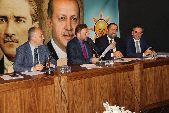 ak-parti-rize-merkez-ilce-baskanligi-ekim-ayi-ilce-danisma-meclis-toplantisi-ismail-kahraman-kultur-merkezinde-gerceklestirildi-(4).jpg