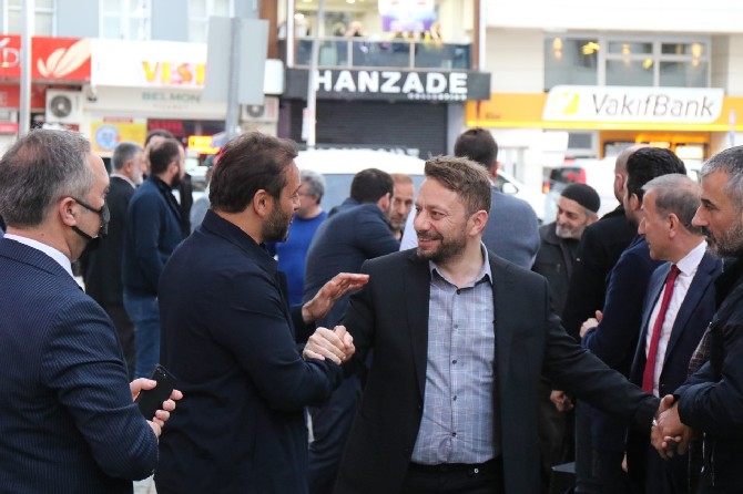 ak-parti-rize-merkez-ilce-baskanligi-kent-merkezindeki-yali-caddesinde-iftar-programi-gerceklestirdi-2.jpg