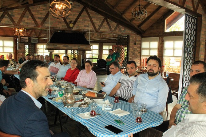 ak-parti-rize-merkez-ilce-milletvekili-hasan-karalla-bulustu-(3).jpg