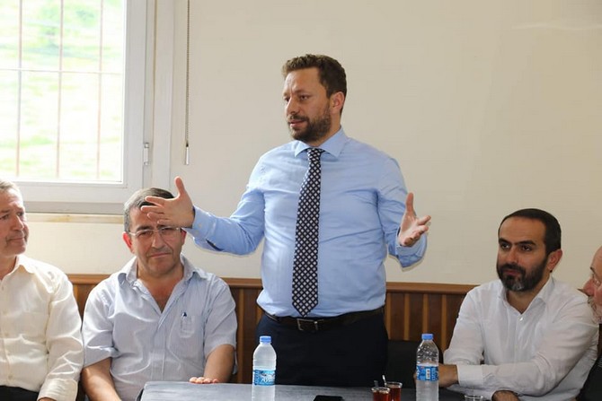 ak-parti-rize-milletvekili-adayi-muhammed-avci,-rizede-secim-calismalarinda-(2).jpg
