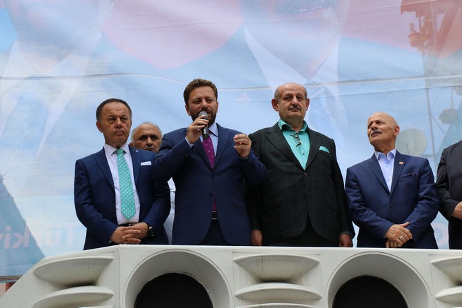 ak-parti-rize-milletvekili-adayi-muhammet-avci-rizede-(4).jpg