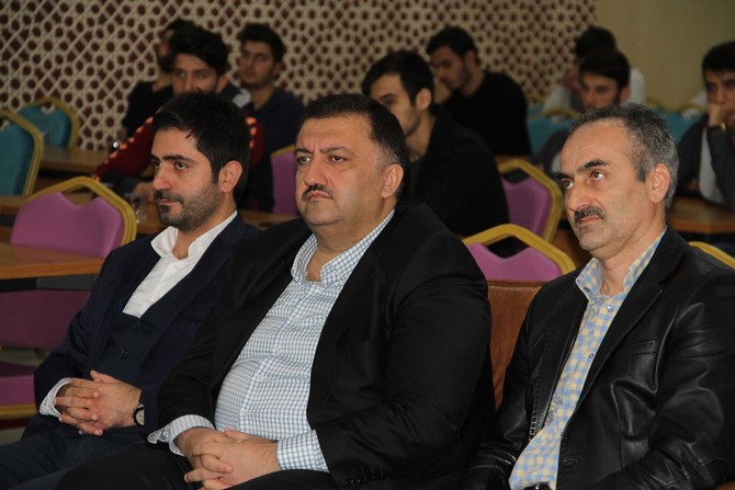 ak-parti-rize-milletvekili-hasan-karal,-ensar-vakfi-rize-subesi-tarafindan-tertip-edilen-“ideal-genclik”-seminerine-katildi-(3).jpg