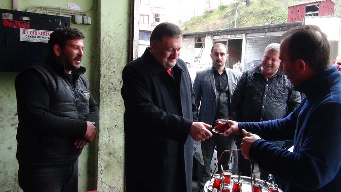 ak-parti-rize-milletvekili-hasan-karal-esnaflarla-bir-araya-geldi-(2).jpg