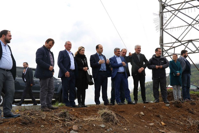 ak-parti-rize-milletvekili-hikmet-ayar-rize’de--duzenledigi-programlarla-bazi-insaati-devam-eden-yatirimlari-yerinde-inceledi-ve-cesitli-teskilat-toplantilara-katilarak-sureci-degerlendirdi-(3).jpg