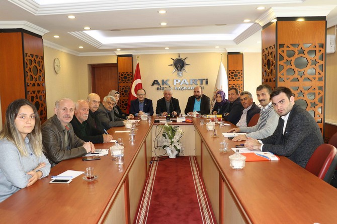 ak-parti-rize-milletvekili-hikmet-ayar-rize’de--duzenledigi-programlarla-bazi-insaati-devam-eden-yatirimlari-yerinde-inceledi-ve-cesitli-teskilat-toplantilara-katilarak-sureci-degerlendirdi-(6).jpg