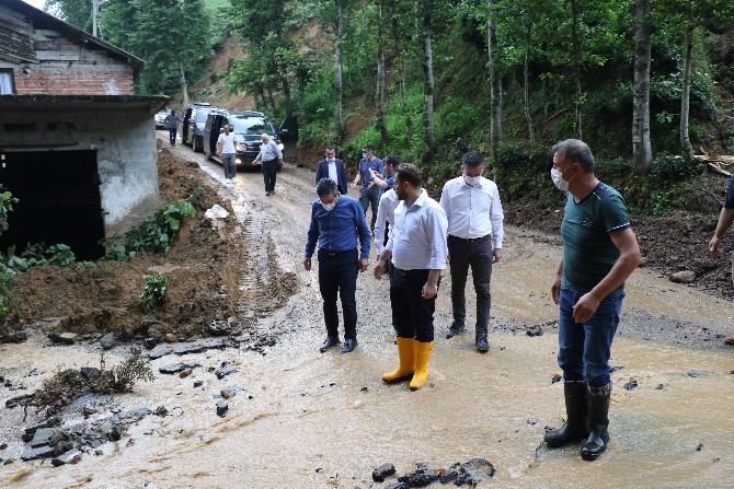 ak-parti-rize-milletvekili-muhammed-avci-cayeli’nde-hasar-olusan-koylerde-incelemede-(20).jpg