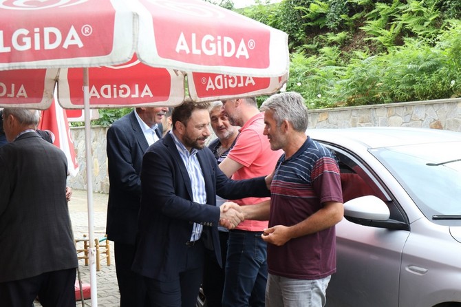 ak-parti-rize-milletvekili-muhammed-avci-il-genel-meclis-baskani-ibrahim-turut-ile-birlikte-derepazari-ve-cayeli-ilcesinin-cesitli-koylerini-ziyaret-ederek-vatandaslarla-bir-araya-geldi-3.jpg