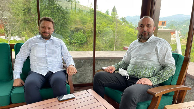 ak-parti-rize-milletvekili-muhammed-avci-ve-olay53-haber-muhabiri-ibrahim-koroglu-(1).jpg