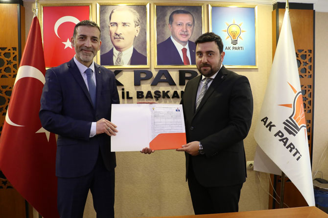 ak-parti-rize-onceki-donem-il-baskan-yardimcisi-ve-eski-rize-merkez-ilce-baskani-murat-sadettin-turut-28-donem-milletvekilligi-genel-secimleri-dolayisiyla-rizeden-milletvekili-aday-adayligi-basvurusunda-bulundu-001.jpg
