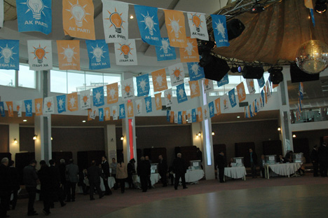 ak-parti-rize-temayul-yoklamasi-2.20150301123759.jpg
