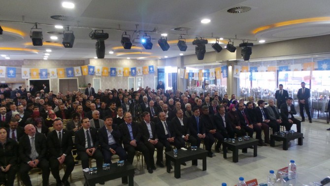 ak-parti-secim-isleri-baskanligi-trabzon-bolge-toplantisi-(6).jpg