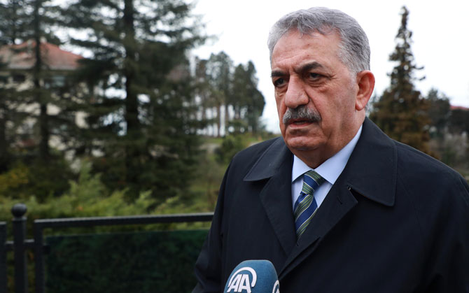 ak-parti-siyasi-ve-hukuki-isler-baskani-hayati-yazici-(3).jpg