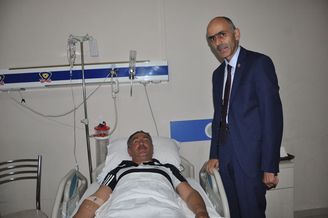 ak-partili-belediye-baskani-kazada-yaralandi1.jpg ak-partili-belediye-baskani-kazada-yaralandi1.jpg