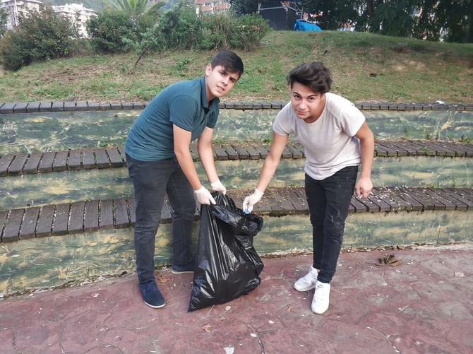 ak-partili-genclerden-temizlik-seferberligi-(11).jpg
