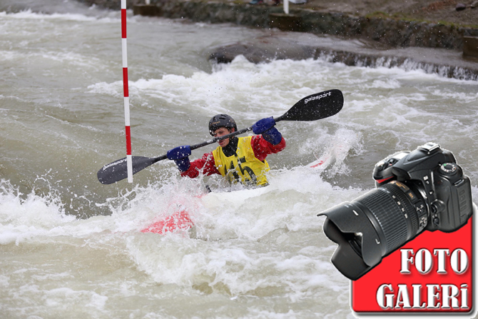 akarsu-slalom-turkiye-kupasi-rizede-basladi.jpg