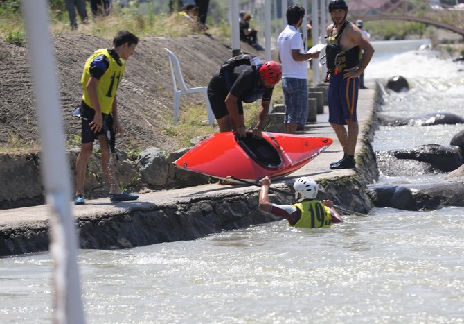 akarsu-slalom-turkiye-kupasi-sona-erdi-(2).jpg