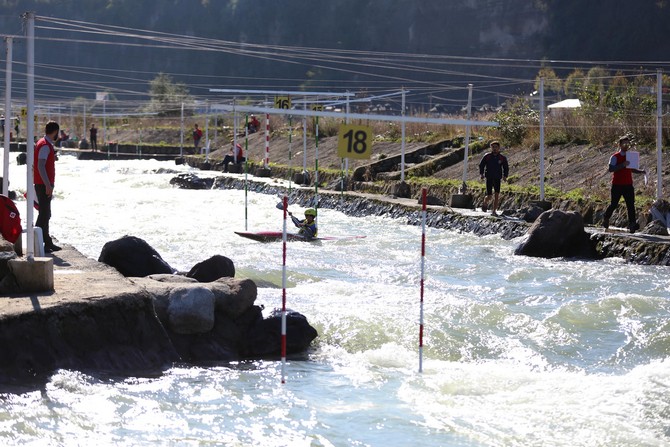 akarsu-slalom-turkiye-sampiyonasi-rizede-basladi-(8).jpg