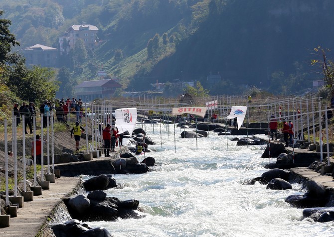 akarsu-slalom-turkiye-sampiyonasi-rizede-sona-erdi-(2).jpg
