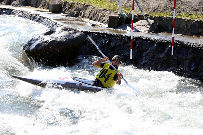 akarsu-slalom-turkiye-sampiyonasi-rizede-sona-erdi-(3).jpg