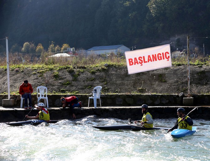 akarsu-slalom-turkiye-sampiyonasi-rizede-sona-erdi-(6).jpg