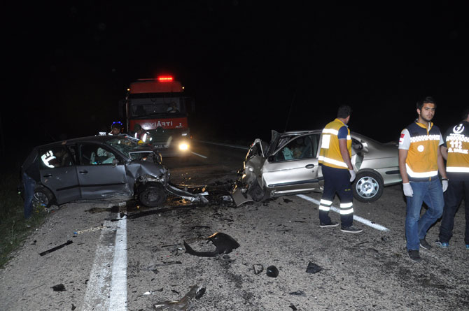 aksaray’da-trafik-kazasi-6-olu-1.jpg aksaray’da-trafik-kazasi-6-olu-1.jpg