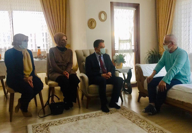 ali-babacan-metin-erdogani-ziyaret-etti.jpg