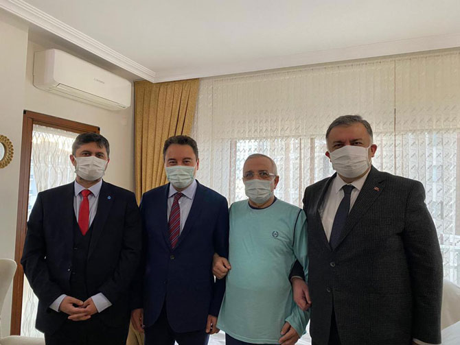 ali-babacan-ve-hasan-karal-metin-erdogani-evinde-ziyaret-etti.jpg