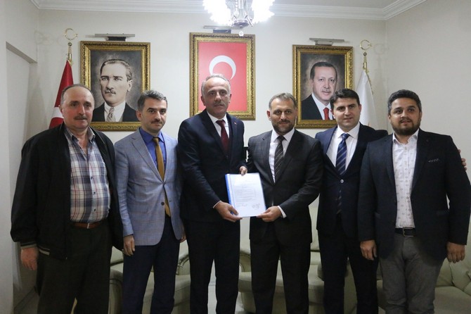 ali-riza-sancaktutan-guneysu-velediye-baskan-aday-adayligi-basvurusunu-yapti-(2)-002.jpg