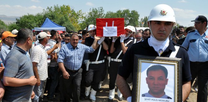 alparslan-yazici-sehit-ozel-harekat-polisi-cenaze-toreni-(20).jpg