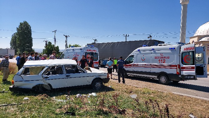 amasyanin-gumushacikoy-ilcesinde-otomobil-ile-cipin-carpismasi-sonucu-2-kisi-oldu,-ayni-aileden-4-kisi-yaralandi-(3).jpg