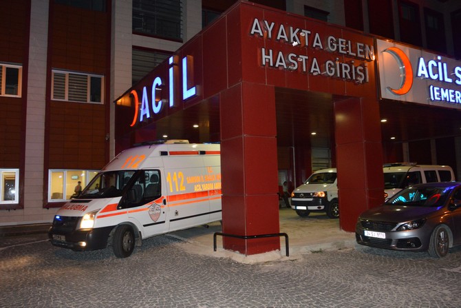 ambulansla-hafif-ticari-arac-carpisti-3-yarali-(1).jpg
