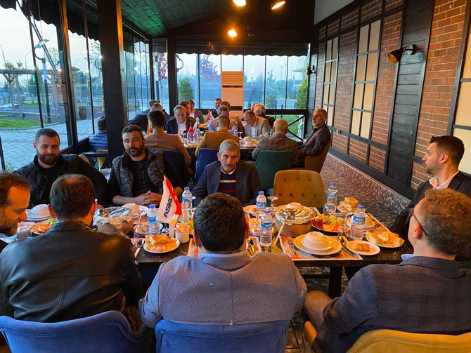 anadolu-aslanlari-is-adamlari-dernegi-rize-subesi-iftar-yemeginde-bir-araya-geldi-9.jpg