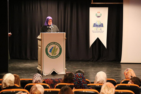 anneler-kitap-okuyor-8.jpg anneler-kitap-okuyor-8.jpg