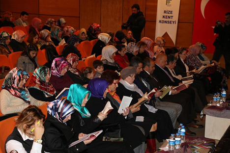 anneler-kitap-okuyor5.jpg anneler-kitap-okuyor5.jpg