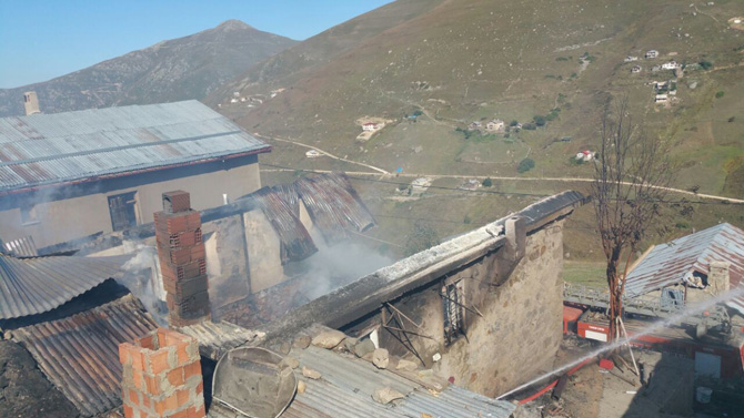 anzer-yaylasi’nda-yangin-2.jpg anzer-yaylasi’nda-yangin-2.jpg