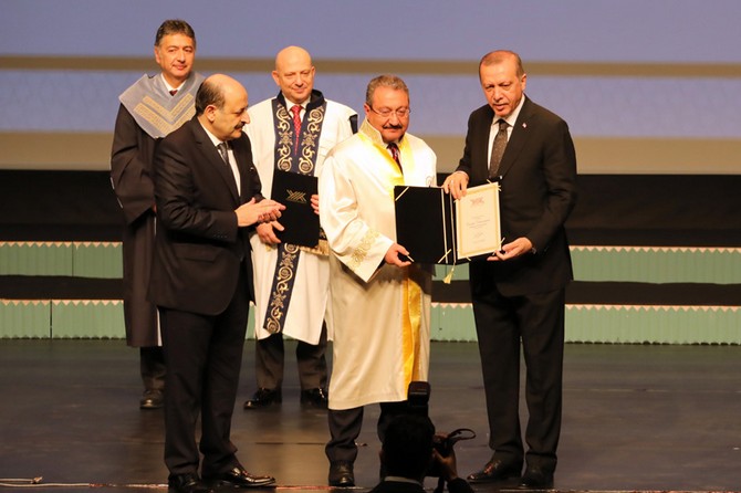 arastirma-universitesi-olarak-belirlenen-universiteler-cumhurbaskani-erdogan-tarafindan-aciklandi-(3).jpg