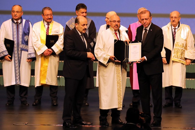 arastirma-universitesi-olarak-belirlenen-universiteler-cumhurbaskani-erdogan-tarafindan-aciklandi-(8).jpg