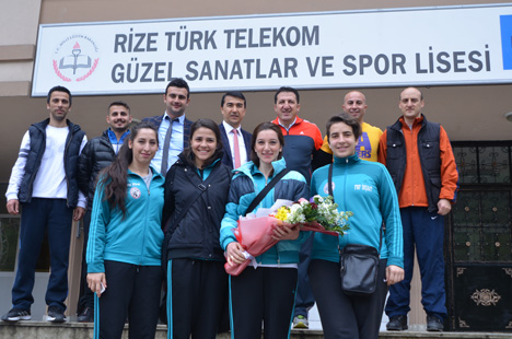 ardesen-gsk,-spor-lisesi-ogrencileriyle-bulustu-5.jpg ardesen-gsk,-spor-lisesi-ogrencileriyle-bulustu-5.jpg