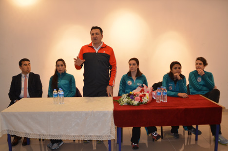 ardesen-gsk,-spor-lisesi-ogrencileriyle-bulustu2.jpg ardesen-gsk,-spor-lisesi-ogrencileriyle-bulustu2.jpg