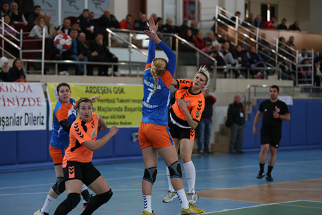 ardesen-gsk-uskudar-belediyespor-maci.jpg ardesen-gsk-uskudar-belediyespor-maci.jpg