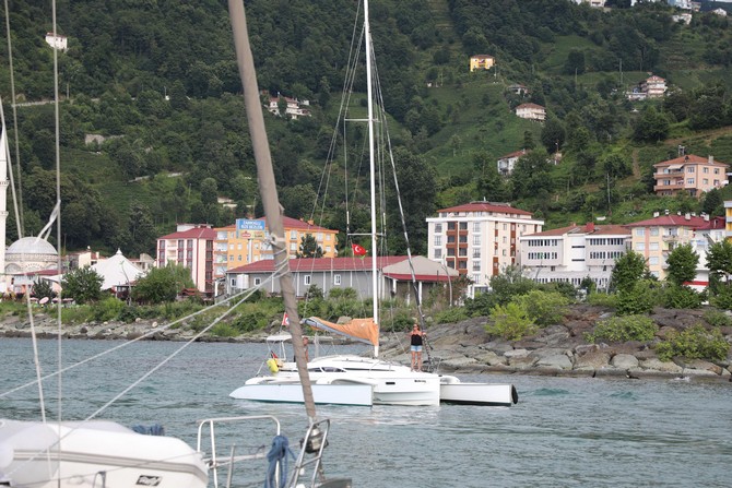 argonotlarin-izindeki-yatcilar-rizeye-ulasti-(8).jpg