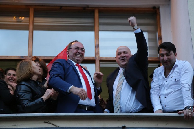 artvin’de-chp-zaferini-kutluyor-(5).jpg