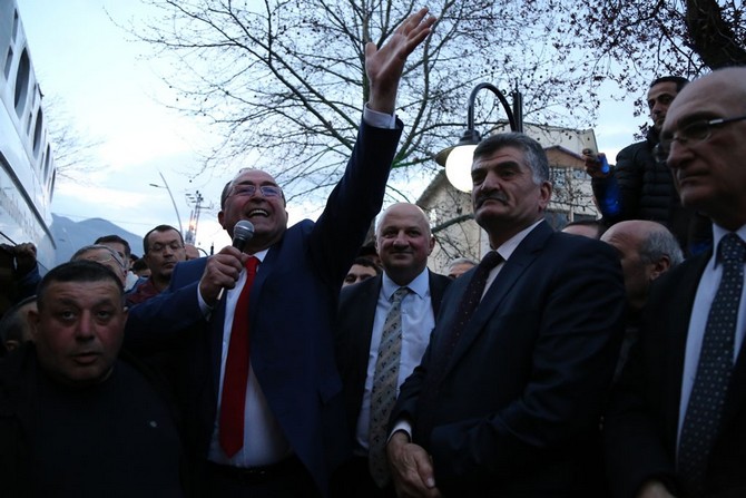 artvin’de-chp-zaferini-kutluyor-(6).jpg