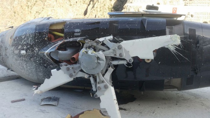 artvin’de-helikopter-inerken-yan-yatti-5-yarali-(15).jpg