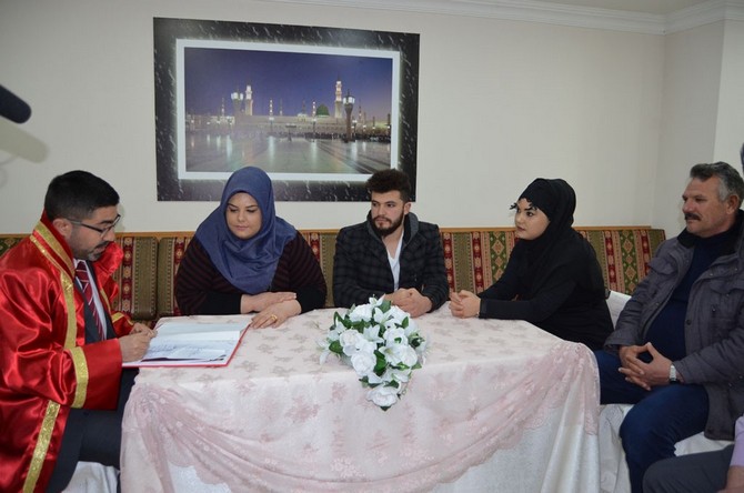 artvin’de-ilk-kez-bir-muftu-resmi-nikah-kiydi-(1).jpg