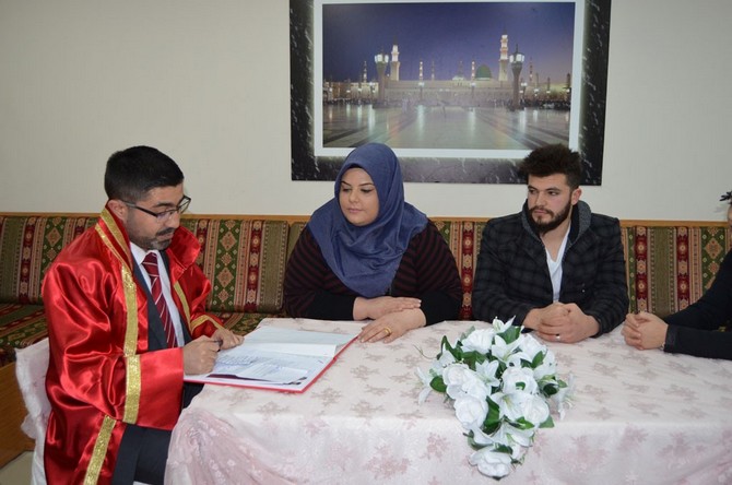 artvin’de-ilk-kez-bir-muftu-resmi-nikah-kiydi-(2).jpg