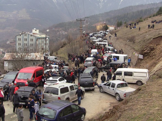 artvin’de-maden-gerginligi-(4).jpg